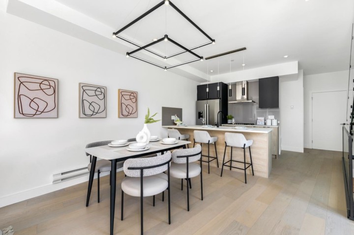 Photo 9 at 7353 Oak Street, South Granville, Vancouver West