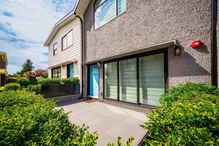 Photo 4 at 7353 Oak Street, South Granville, Vancouver West