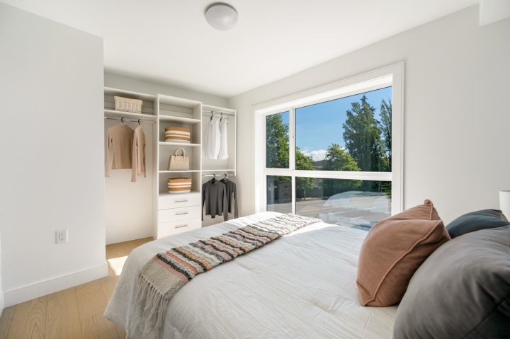 Photo 9 at 7359 Oak Street, South Granville, Vancouver West