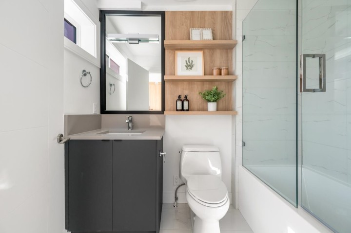 Photo 11 at 7359 Oak Street, South Granville, Vancouver West