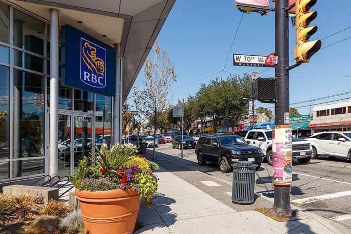 Photo 6 at 1703 - 8588 Cornish Street, S.W. Marine, Vancouver West