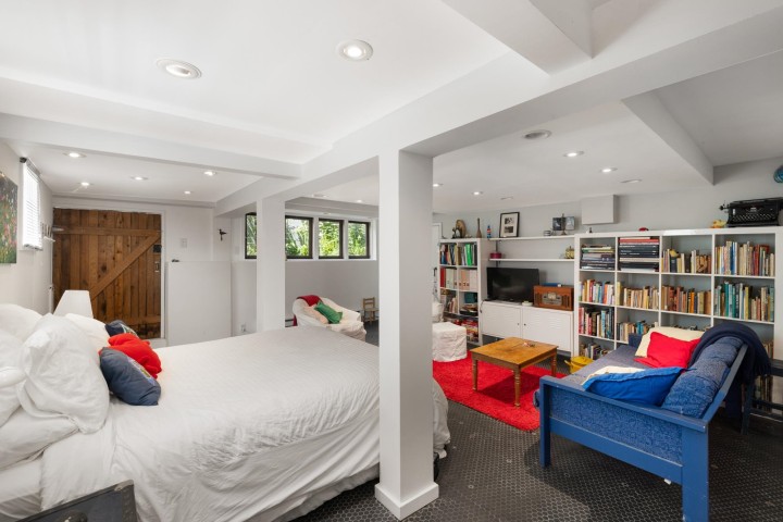 Photo 26 at 2433 Mathers Avenue, Dundarave, West Vancouver