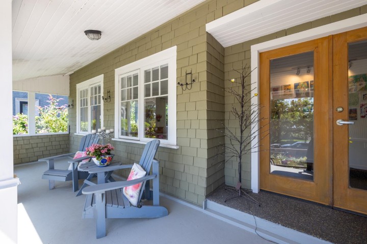 Photo 1 at 2433 Mathers Avenue, Dundarave, West Vancouver