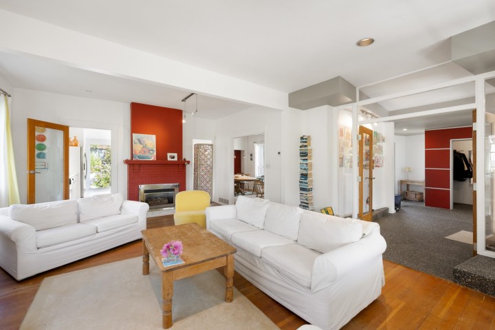 Photo 5 at 2433 Mathers Avenue, Dundarave, West Vancouver