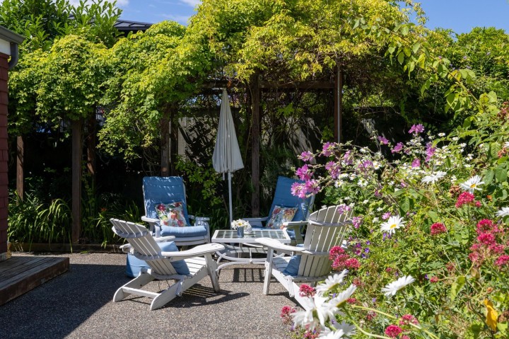 Photo 14 at 2433 Mathers Avenue, Dundarave, West Vancouver