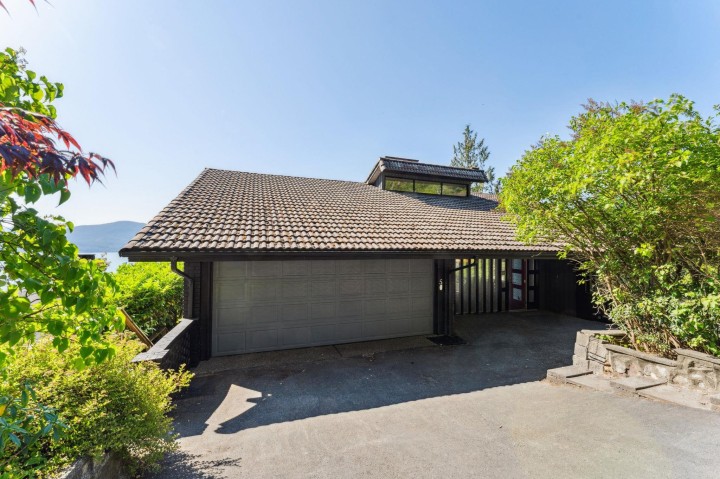 Photo 2 at 50 Panorama Road, Lions Bay, West Vancouver