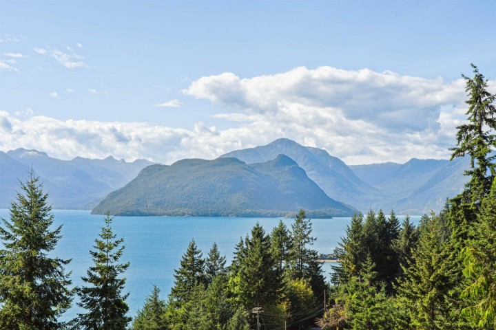 Photo 37 at 50 Panorama Road, Lions Bay, West Vancouver