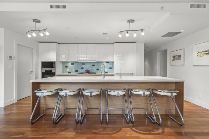 Photo 2 at 302 - 6080 Iona Drive, University VW, Vancouver West