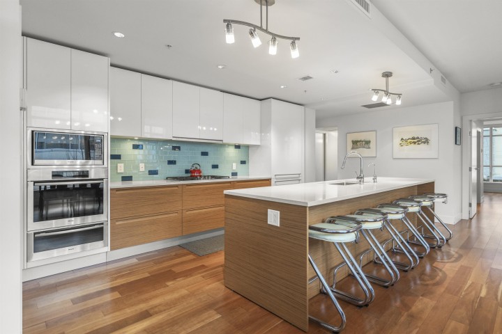 Photo 17 at 302 - 6080 Iona Drive, University VW, Vancouver West