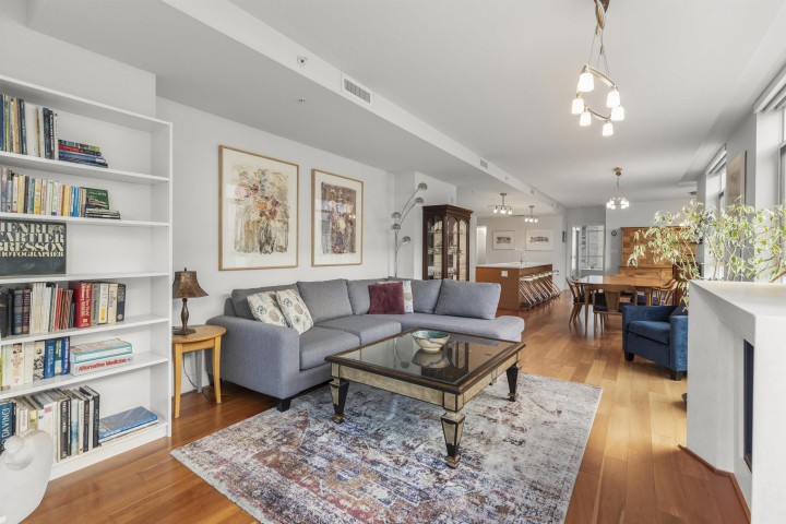 Photo 12 at 302 - 6080 Iona Drive, University VW, Vancouver West