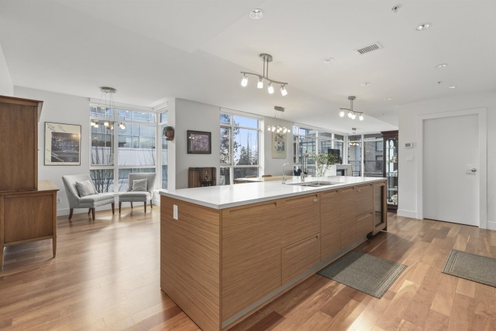 Photo 7 at 302 - 6080 Iona Drive, University VW, Vancouver West