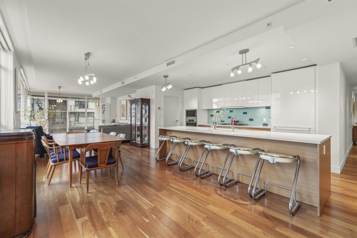 Photo 3 at 302 - 6080 Iona Drive, University VW, Vancouver West