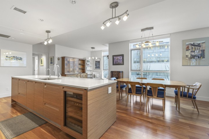 Photo 1 at 302 - 6080 Iona Drive, University VW, Vancouver West