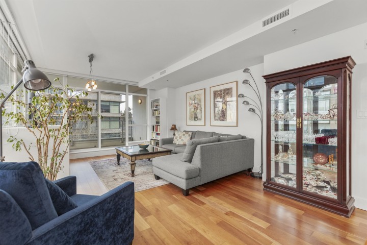 Photo 5 at 302 - 6080 Iona Drive, University VW, Vancouver West