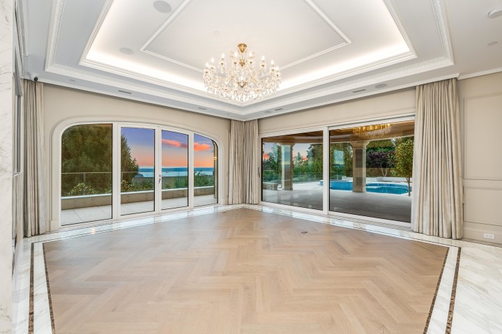 Photo 12 at 839 Eyremount Drive, British Properties, West Vancouver