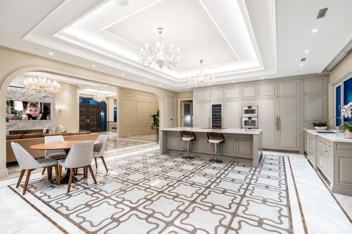 Photo 9 at 839 Eyremount Drive, British Properties, West Vancouver