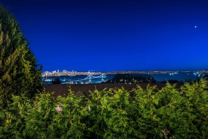 Photo 31 at 839 Eyremount Drive, British Properties, West Vancouver