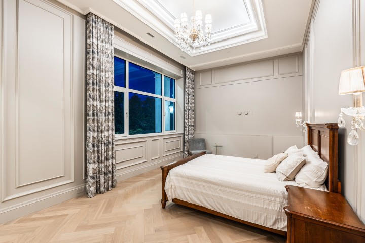 Photo 21 at 839 Eyremount Drive, British Properties, West Vancouver