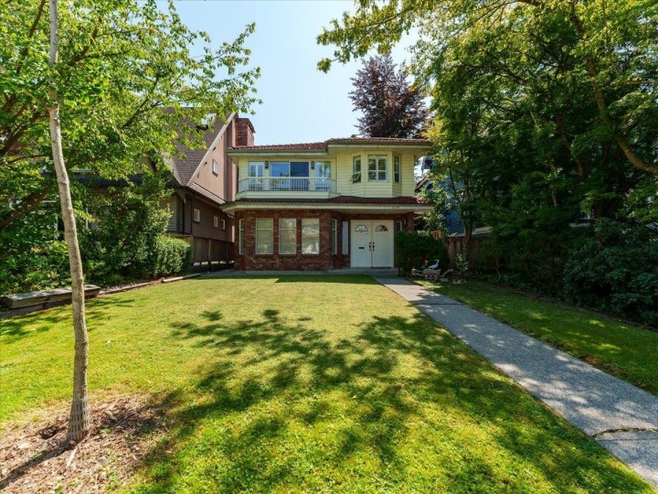 Photo 1 at 318 W 17th Avenue, Cambie, Vancouver West