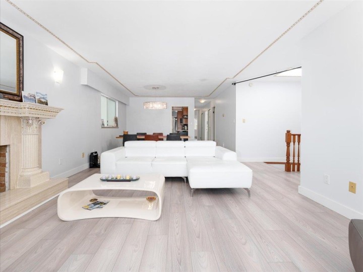 Photo 5 at 318 W 17th Avenue, Cambie, Vancouver West