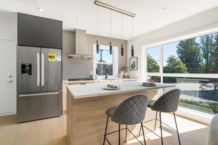 Photo 12 at 7357 Oak Street, South Granville, Vancouver West