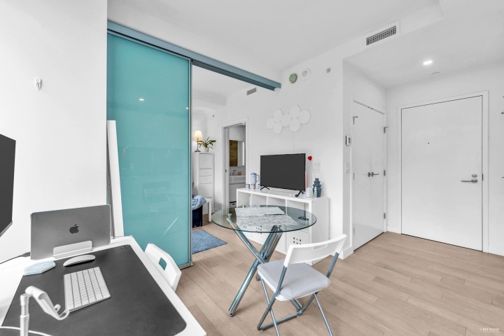 Photo 23 at 303 - 1480 Howe Street, Yaletown, Vancouver West