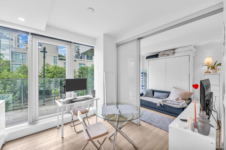 Photo 20 at 303 - 1480 Howe Street, Yaletown, Vancouver West