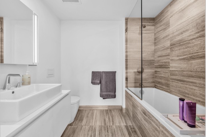 Photo 8 at 303 - 1480 Howe Street, Yaletown, Vancouver West