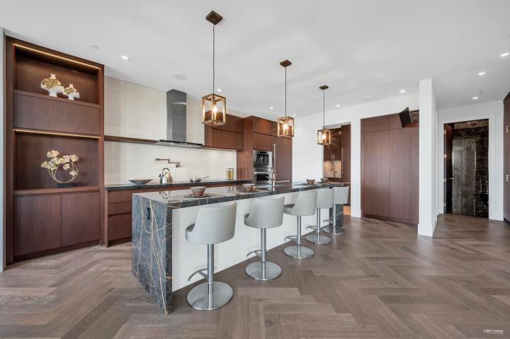 Photo 16 at 2111 Union Court, Panorama Village, West Vancouver