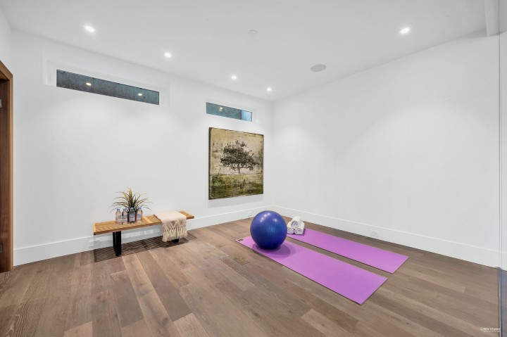 Photo 37 at 2111 Union Court, Panorama Village, West Vancouver