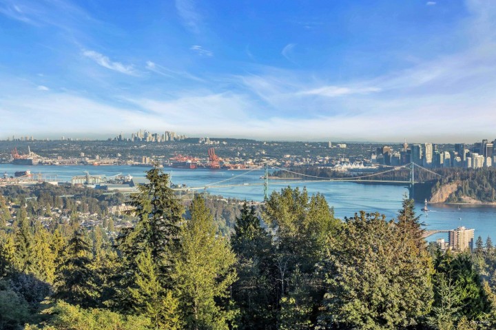 Photo 11 at 2111 Union Court, Panorama Village, West Vancouver