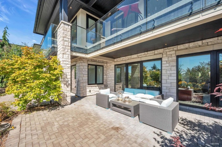 Photo 39 at 2111 Union Court, Panorama Village, West Vancouver