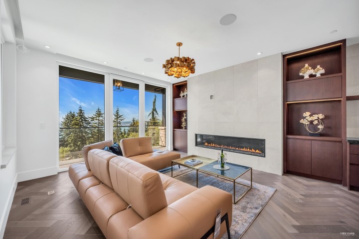 Photo 21 at 2111 Union Court, Panorama Village, West Vancouver
