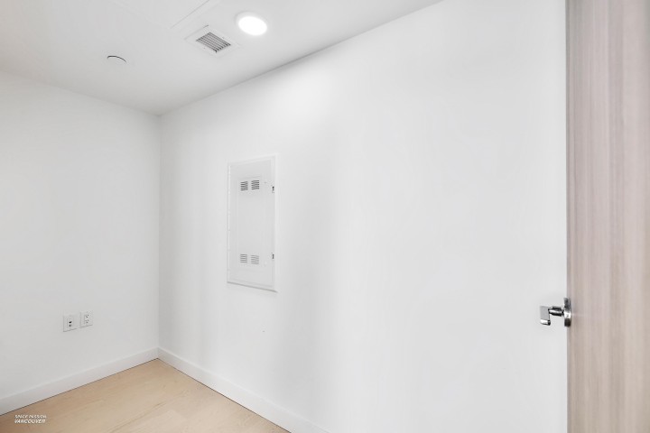 Photo 19 at 2421 - 89 Nelson Street, Yaletown, Vancouver West