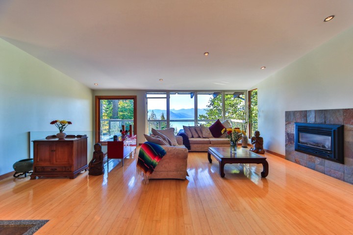 Photo 5 at 170 Highview Place, Lions Bay, West Vancouver