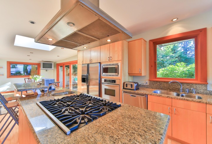 Photo 11 at 170 Highview Place, Lions Bay, West Vancouver