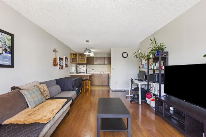 Photo 3 at 405 - 145 St. Georges Avenue, Lower Lonsdale, North Vancouver