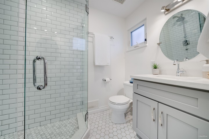 Photo 17 at 1911 Mahon Avenue, Central Lonsdale, North Vancouver