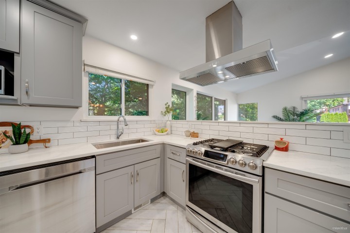 Photo 11 at 1911 Mahon Avenue, Central Lonsdale, North Vancouver