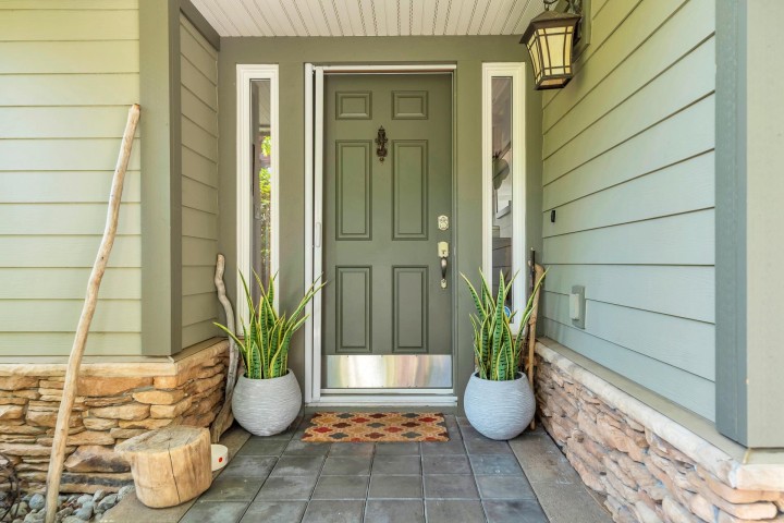 Photo 6 at 11 Beach Drive, Furry Creek, West Vancouver