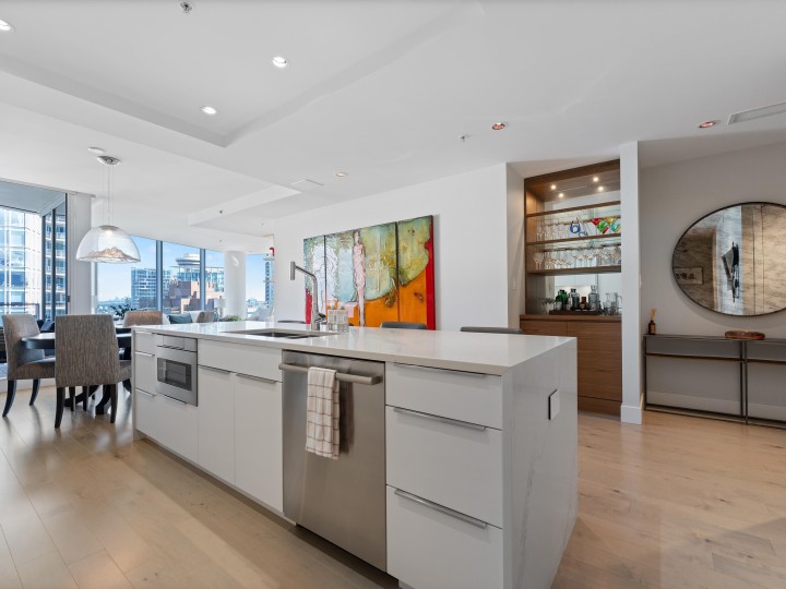 Photo 10 at 2304 - 1077 W Cordova Street, Coal Harbour, Vancouver West