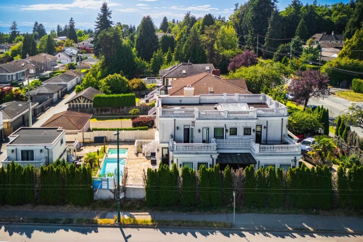 Photo 3 at 1010 W 57th Avenue, South Granville, Vancouver West