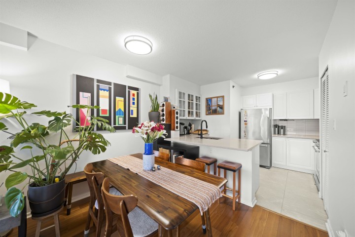 Photo 7 at 106 - 503 W 16th Avenue, Fairview VW, Vancouver West