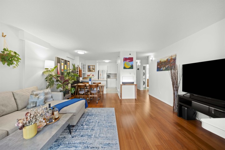 Photo 5 at 106 - 503 W 16th Avenue, Fairview VW, Vancouver West