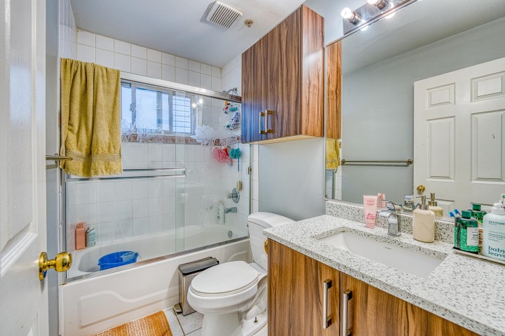 Photo 23 at 426 E 18th Avenue, Fraser VE, Vancouver East