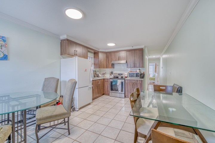 Photo 20 at 426 E 18th Avenue, Fraser VE, Vancouver East