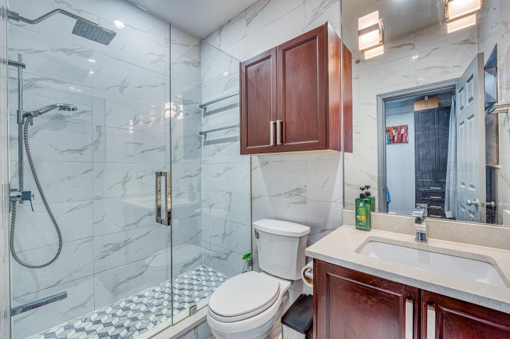 Photo 19 at 426 E 18th Avenue, Fraser VE, Vancouver East