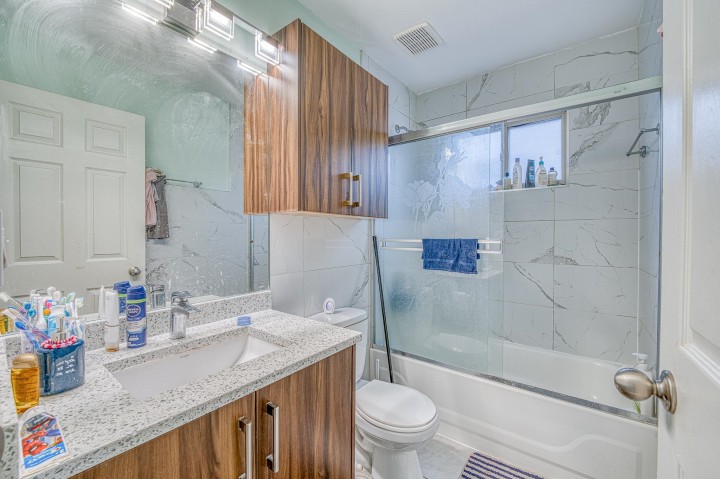 Photo 21 at 426 E 18th Avenue, Fraser VE, Vancouver East