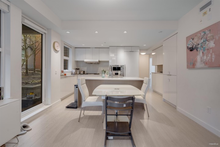 Photo 10 at 107 - 7988 Yukon Street, Marpole, Vancouver West