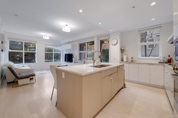 Photo 14 at 107 - 7988 Yukon Street, Marpole, Vancouver West